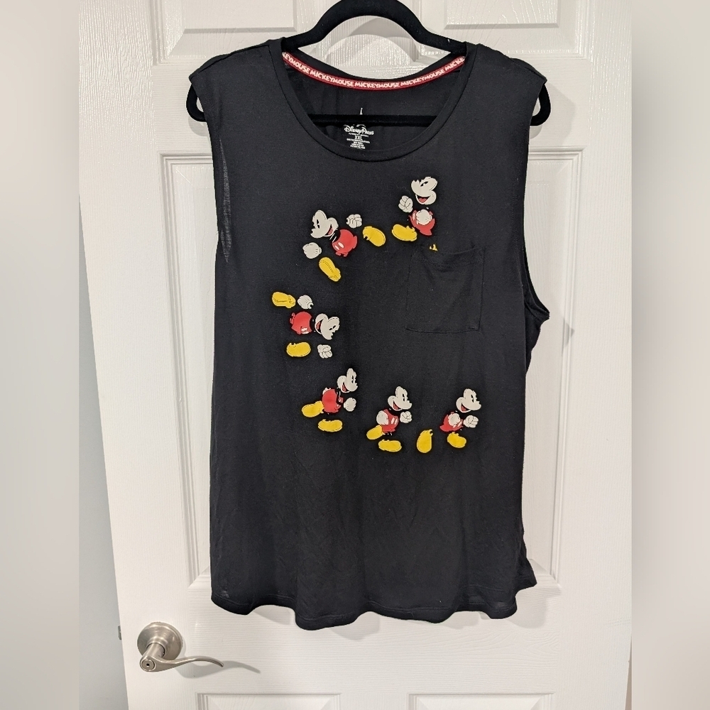 Disney Parks Black Sleeveless Micky Mouse Tank Top in Size XXL